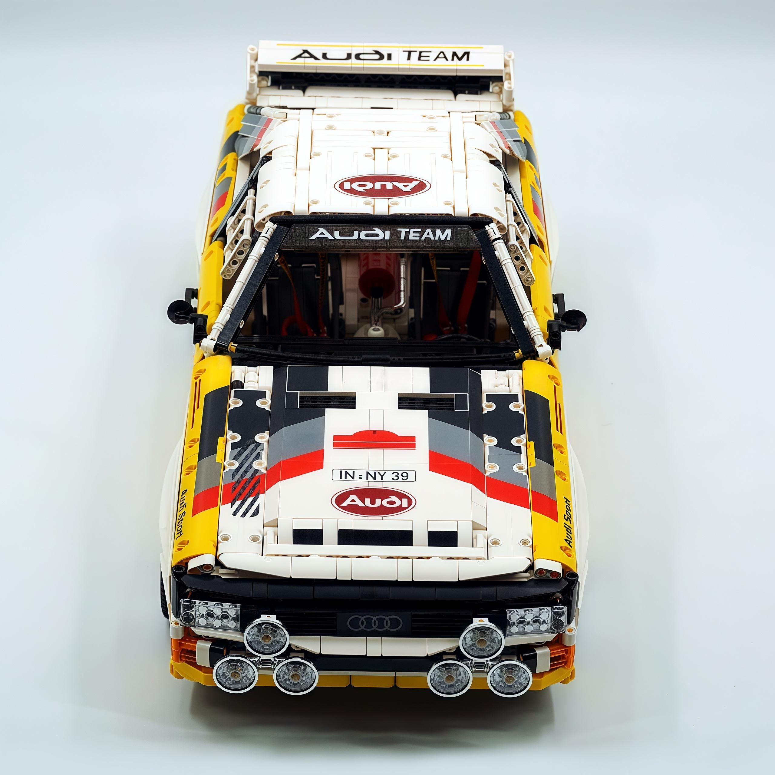 1: 8 Audi Rally Quattro S1 Group B 1984, Genuine Authorization (3887+Pcs)