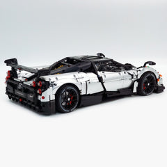 1:8 Pagani Huayra bañado en plata Ultimate Edition (4708 piezas)