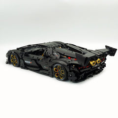 1:8 Lamborghini SVJ – Barrel Plated Matte Black Customized Edition (3260 PCS)