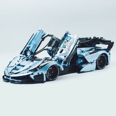 1: 8 LaFerrari FXXK EVO Custom Modified, The Captivating Bolivian B1lue Enamel Paint, Oversized Rear Wing (4739 Pcs)