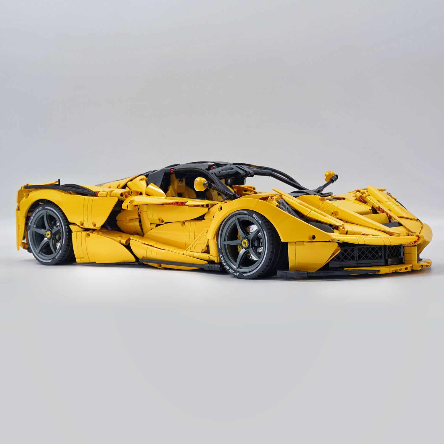 1: 8 LaFerrari FXXK EVO Custom Modified, Yellow Color Enamel Paint, Oversized Rear Wing (4739 Pcs)