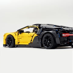 1: 8 Bugatti Chiron, Custom Modified Yellow+Black Edition (4031PCS)