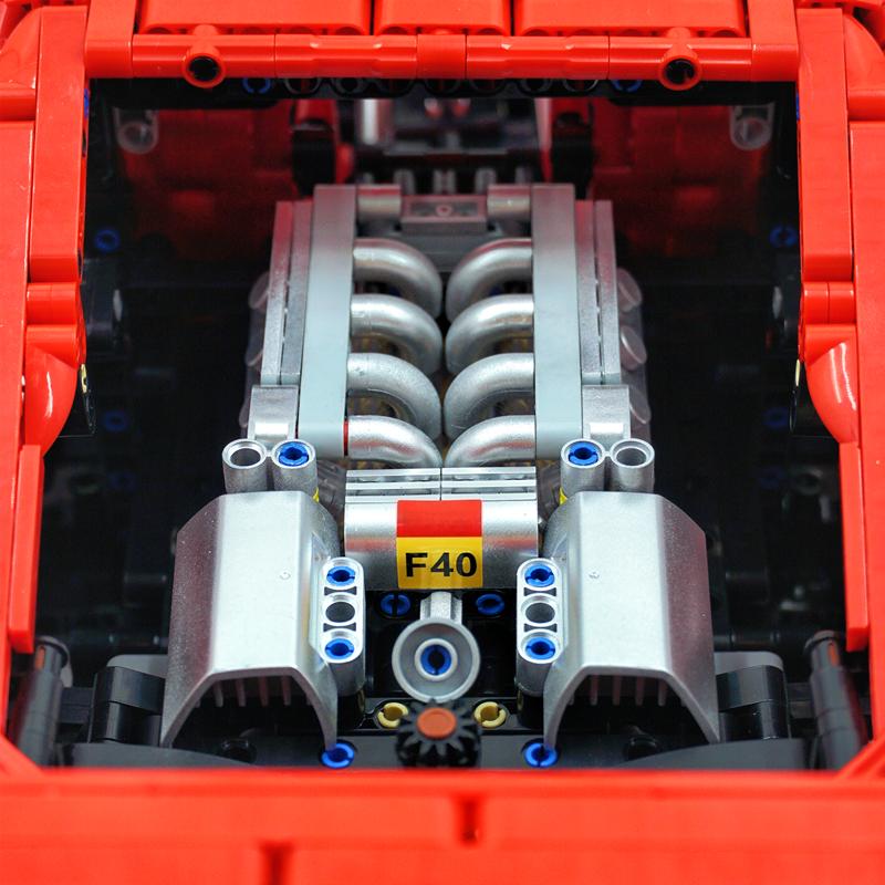1:8 The Ultimate Ferrari F40 Supercar (4026 PCS)