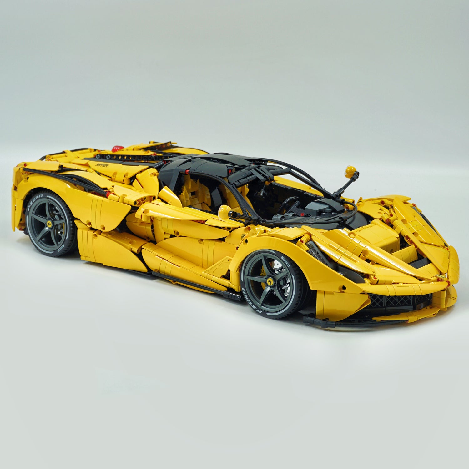 1: 8 LaFerrari FXXK EVO Custom Modified, Yellow Color Enamel Paint, Oversized Rear Wing (4739 Pcs)