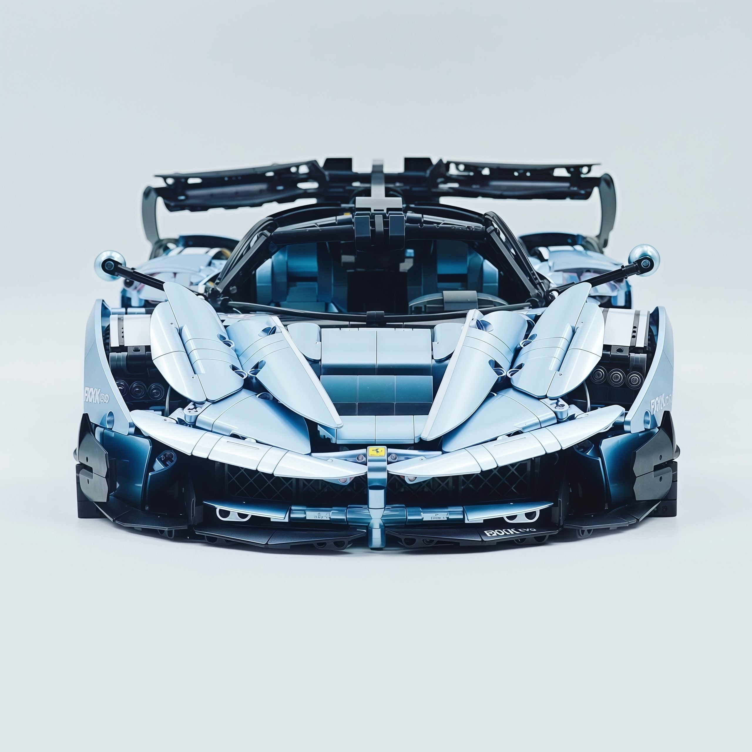 1: 8 LaFerrari FXXK EVO Custom Modified, The Captivating Bolivian B1lue Enamel Paint, Oversized Rear Wing (4739 Pcs)