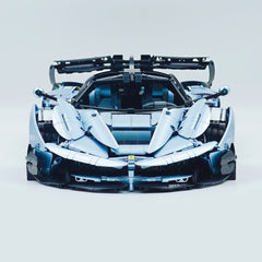 1: 8 LaFerrari FXXK EVO Custom Modified, The Captivating Bolivian B1lue Enamel Paint, Oversized Rear Wing (4739 Pcs)
