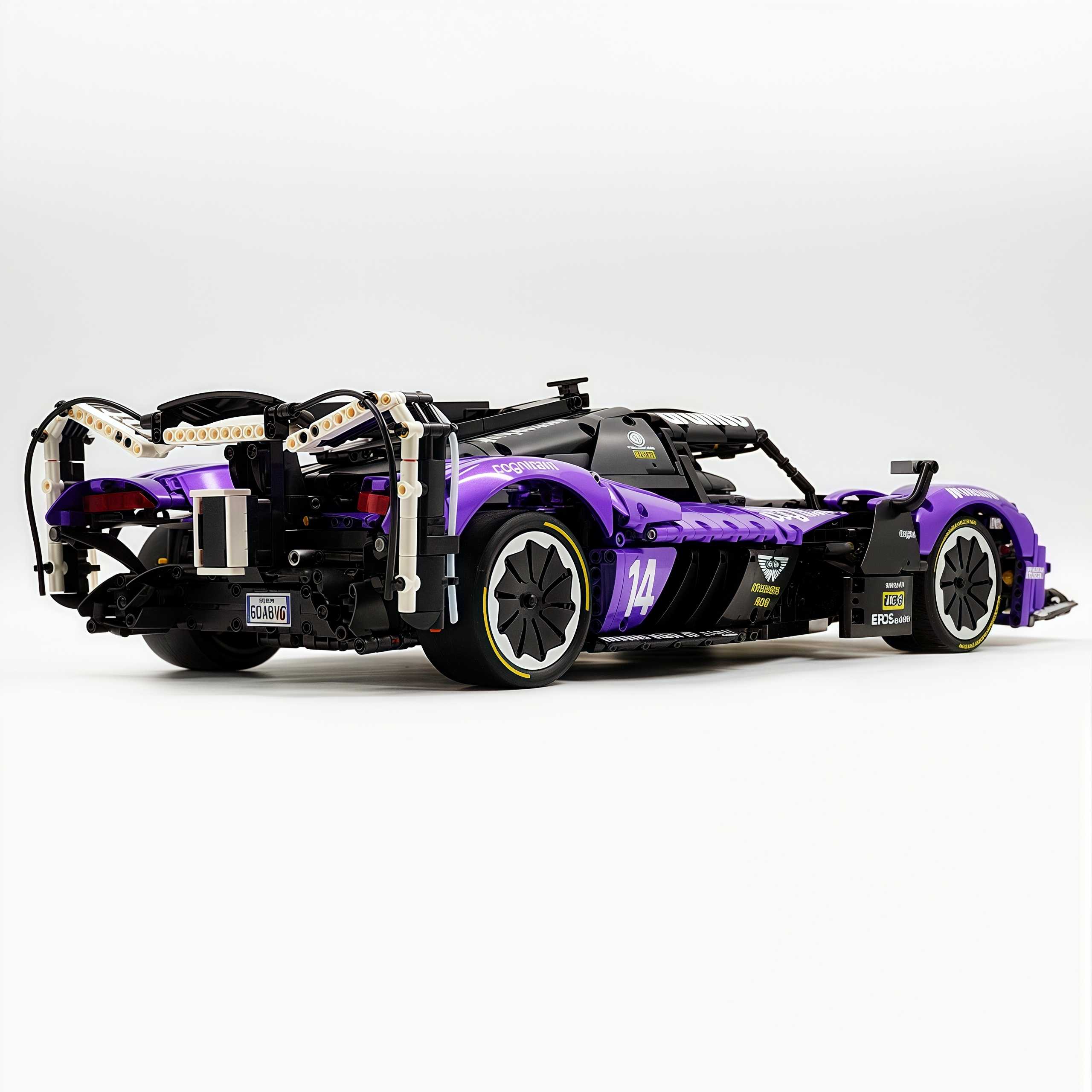1: 8 Aston Martin Valkyrie Hypercar, Electroplated Purple Customized Version(3869 Pcs)