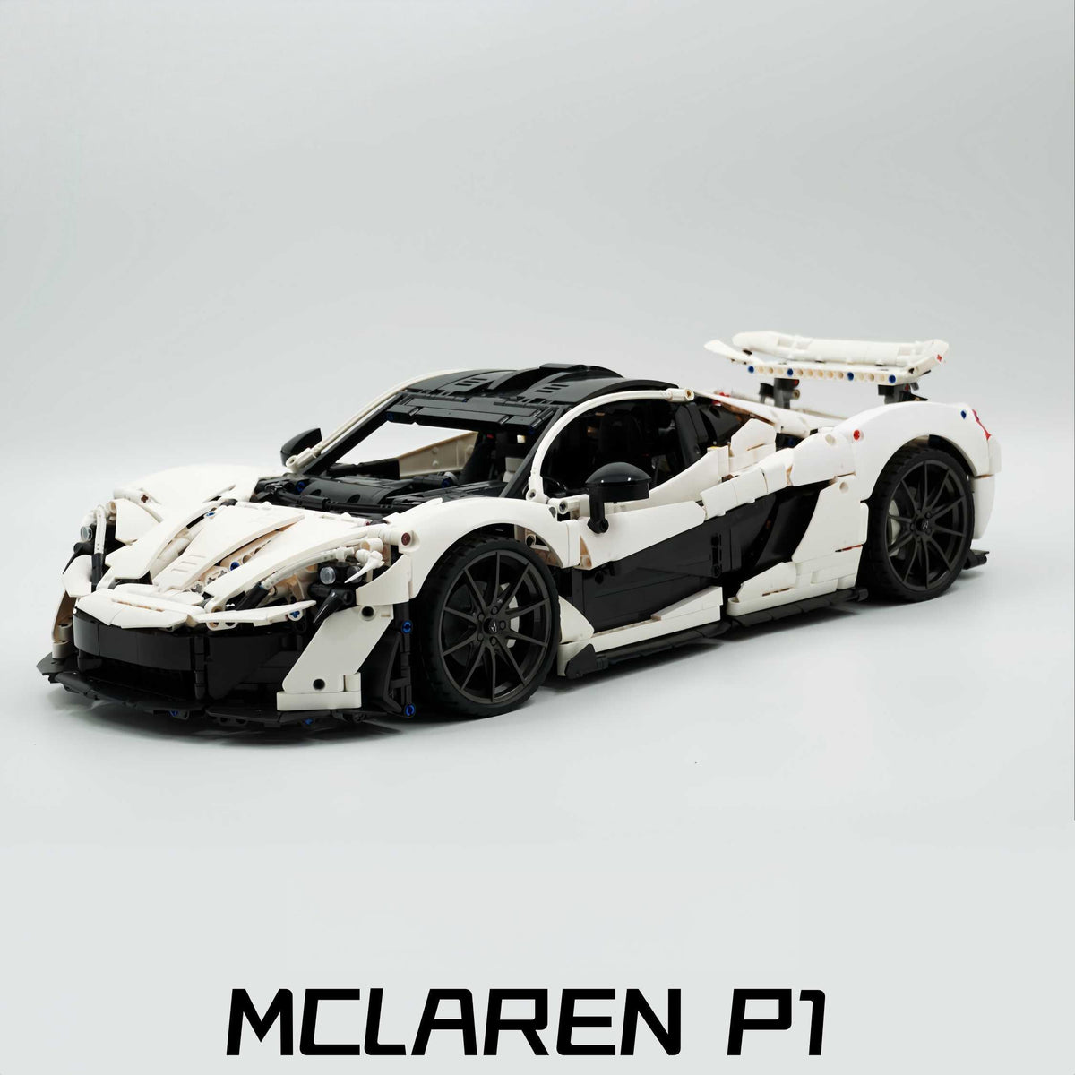 1: 8 The Ultimate McLaren P1 | White Custom Edition(3893 PCS)