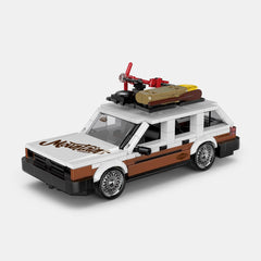 Volkswagen Santana 80s German Wagon Sleeper with Container Display Case(457 PCS)