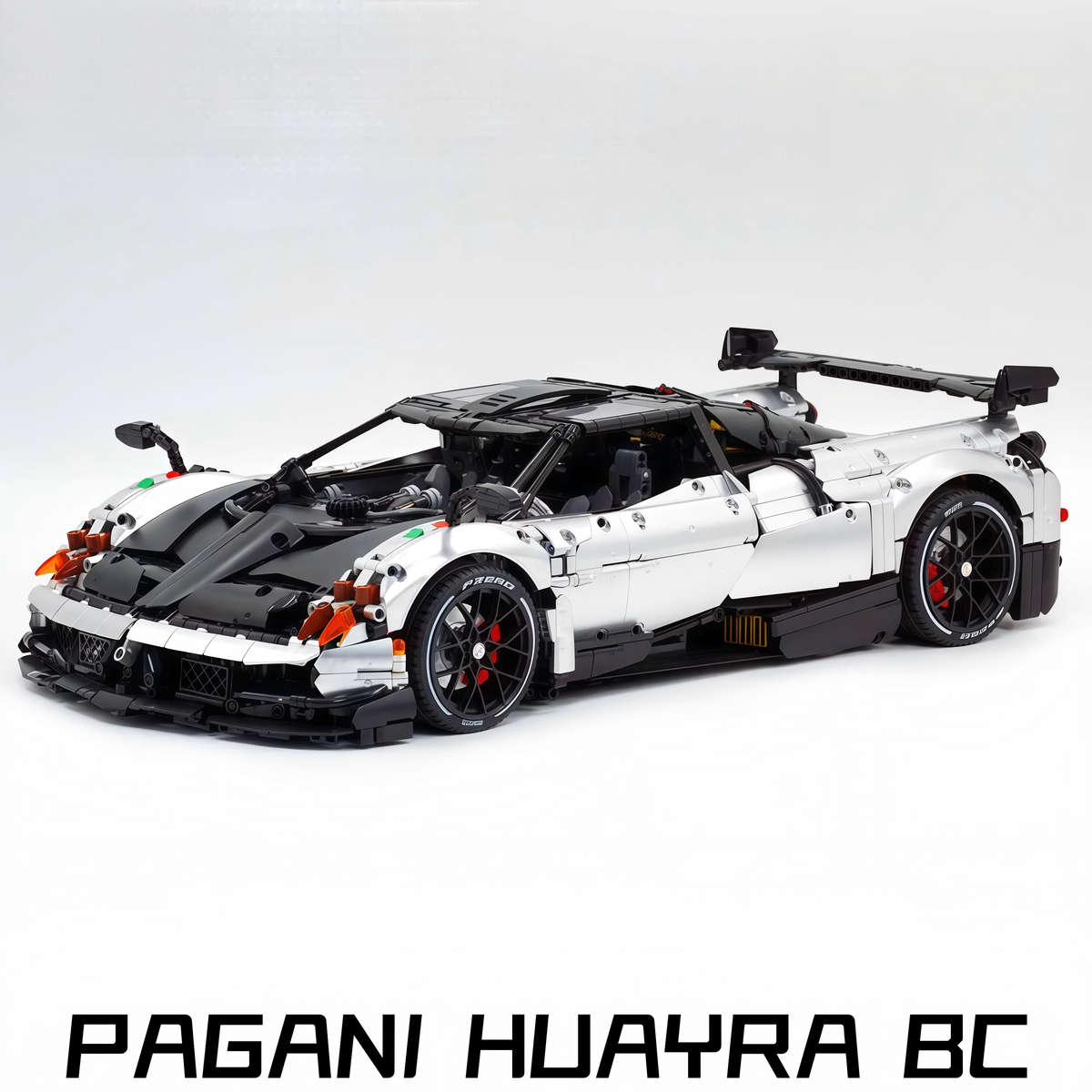 1:8 Pagani Huayra bañado en plata Ultimate Edition (4708 piezas)