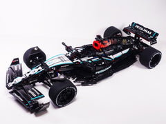 1:8 Mercedes-Benz W15 F1 Racing Car | Lewis 2024 Livery (1642 PCS)