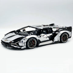 1: 8 Italian Bull L539 Lightning Hybrid Matte Silver Special Edition (3696 PCS)