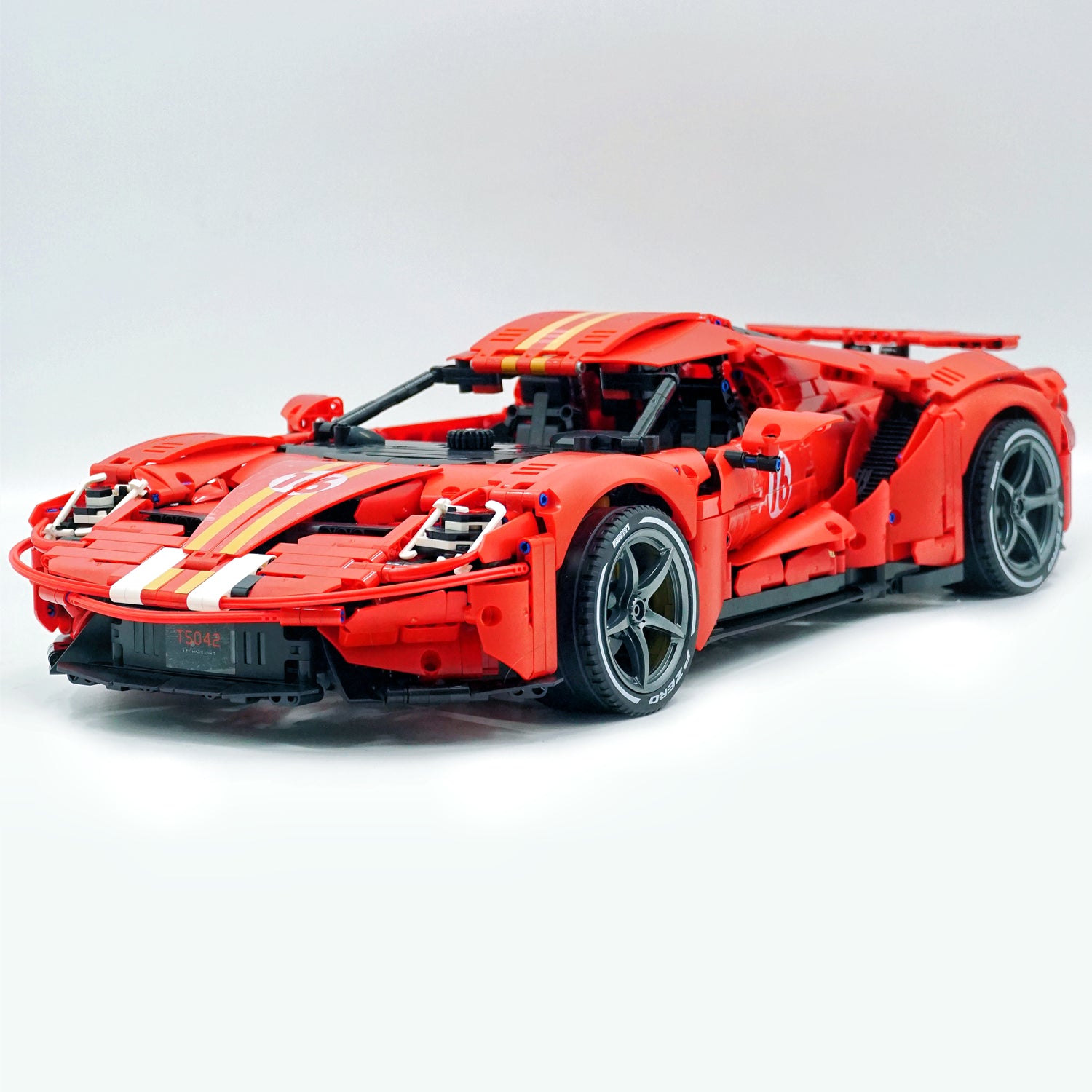 1: 8 Ford GT Red Supercar (3056 PCS)