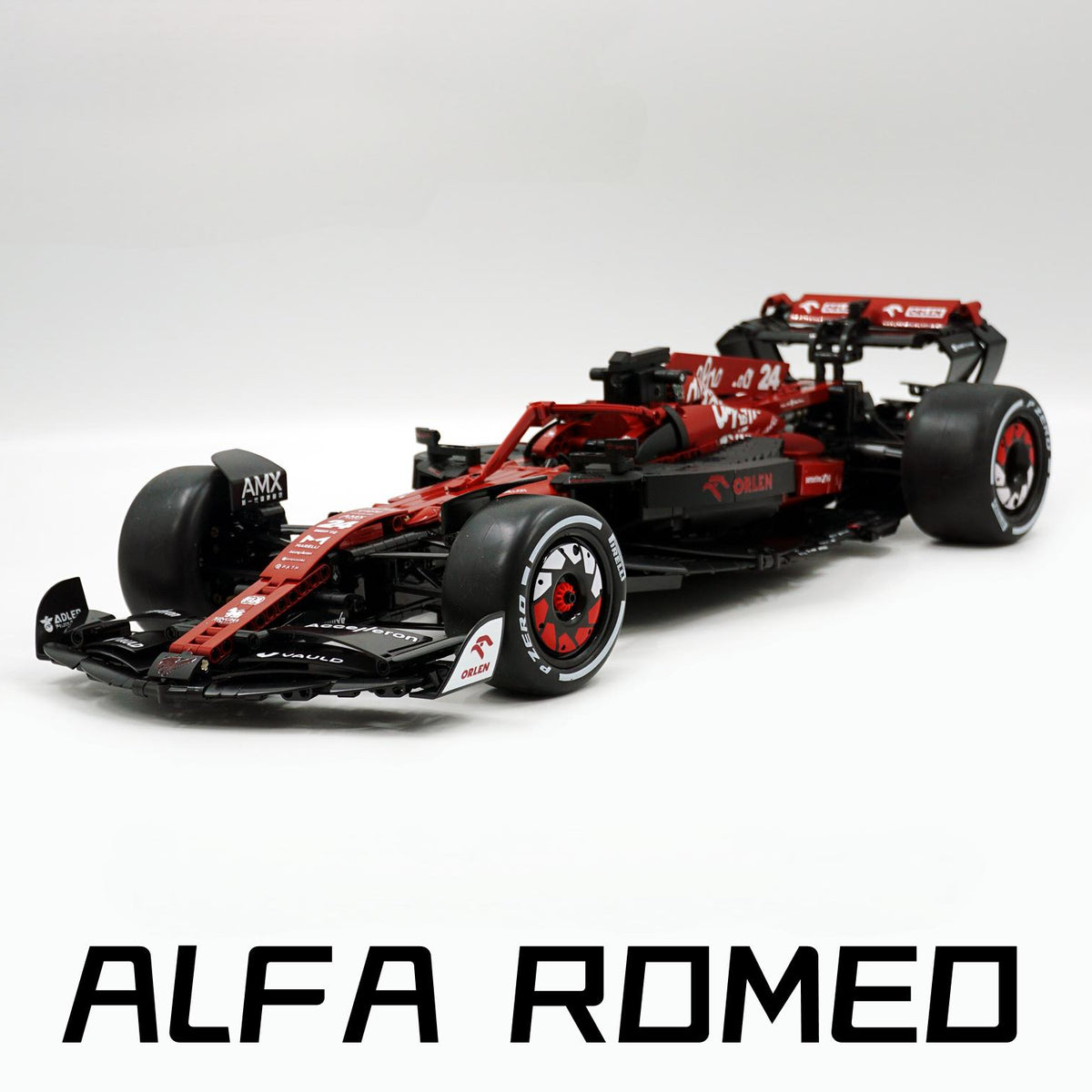 La voiture officielle Alfa Romeo F1 2022 ORLEN C42 (1868 pièces)