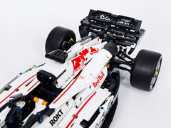 1:8 Oracle Red Bull Racing RB21 F1 Car | Pearl White Limited Edition (1933+ PCS)