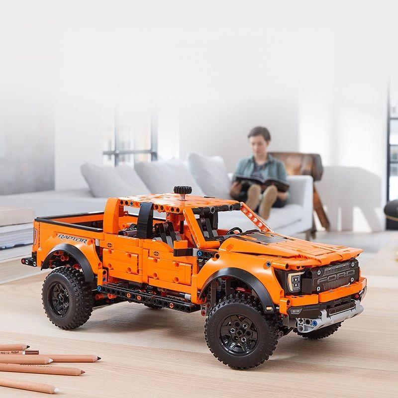Ford Raptor F150 Building Set (1379 PCS)