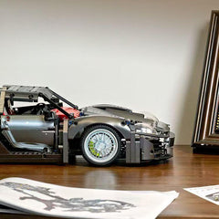The Ultimate Gun Grey Porsche 918, Two interior designs, Three wheel designs – mix and match as you like.(1972 PCS)