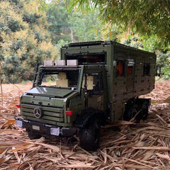 1:8 Remote-Controlled Mercedes Unimog Expedition Truck | Fully Motorized Collector’s Edition (6689 PCS)