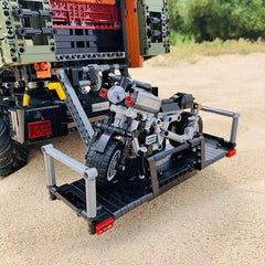 1:8 Remote-Controlled Mercedes Unimog Expedition Truck | Fully Motorized Collector’s Edition (6689 PCS)