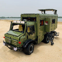 1:8 Remote-Controlled Mercedes Unimog Expedition Truck | Fully Motorized Collector’s Edition (6689 PCS)