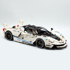 1:8 The Ultimate Italian Hybrid Hypercar EVO | White Italian Flagship