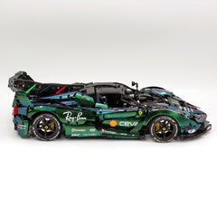 1:8 The Ultimate Italian Hybrid Hypercar EVO | Color Changing Metallic Paint Italian Flagship（副本）