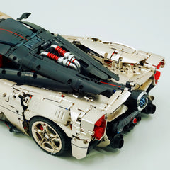 El superdeportivo Pagani Utopia definitivo a escala 1:8 | Edición limitada V12 italiano exótico dorado champán (3314 piezas)