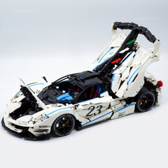 LaFerrari FXXK EVO a escala 1:8 | Edición personalizada con pintura en blanco perla (4580 piezas)