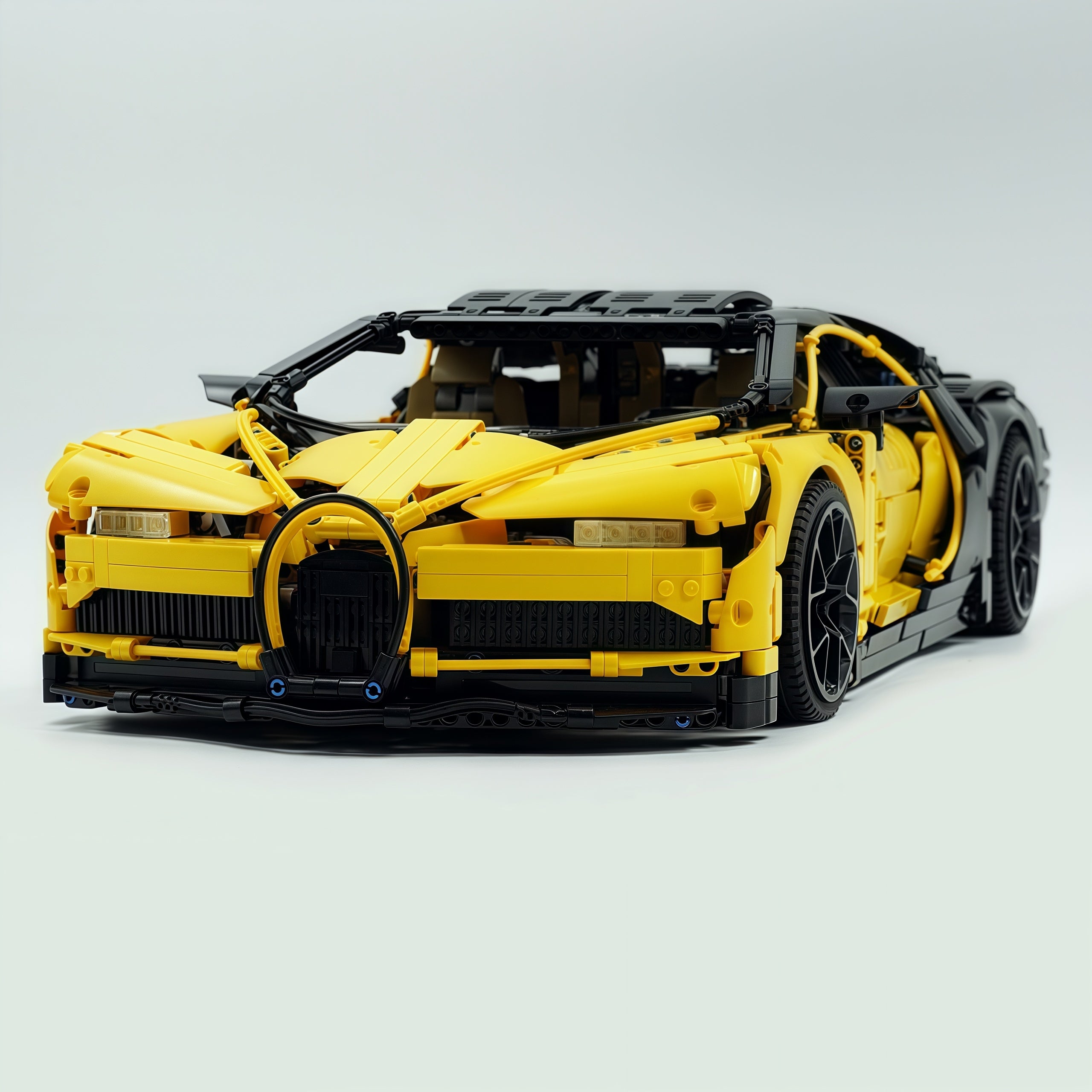 1: 8 Bugatti Chiron, Custom Modified Yellow+Black Edition (4031PCS)