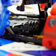 1:8 BMW Hybrid V8 Endurance Prototype (3507pcs)