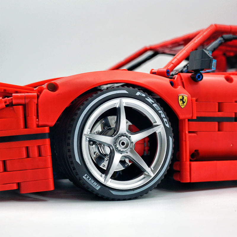 1:8 The Ultimate Ferrari F40 Supercar (4026 PCS)