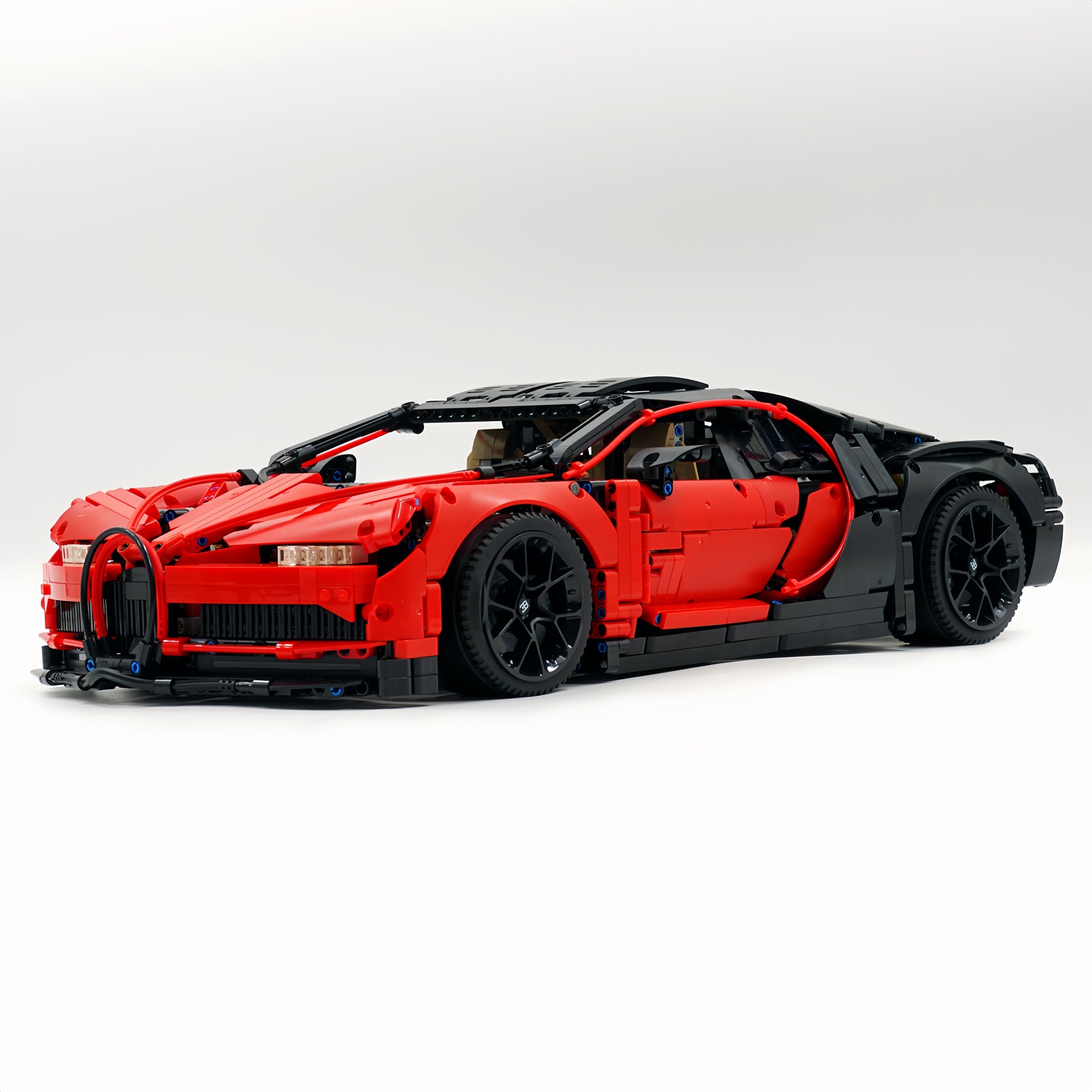 1: 8 Bugatti Chiron, Custom Modified Red+Black Edition (4031 PCS)