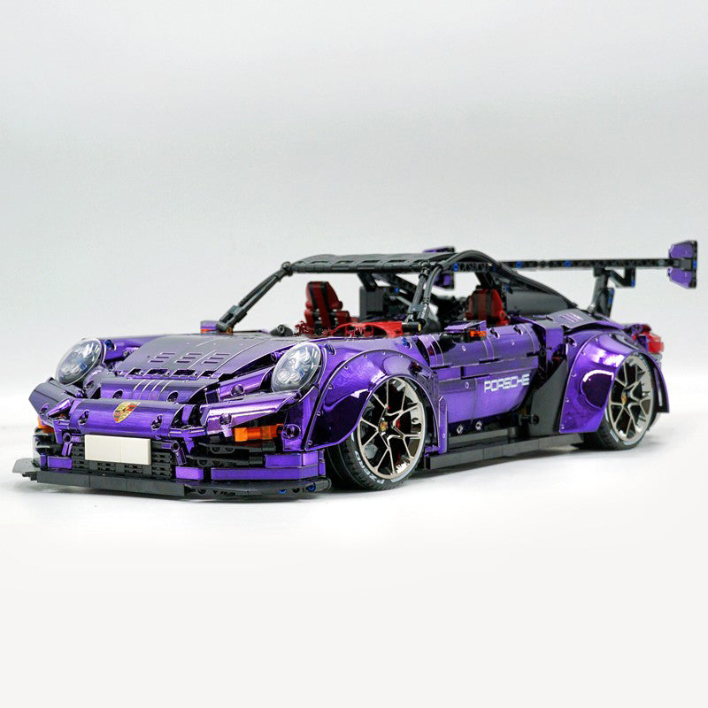 1: 8 Porsche GT2 RS, Limited Mirror Electroplated Edition (3389 Pcs)