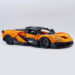 1:8 McLaren Streamer Orange Limited Edition (3466+ PCS) - BAV BRICK