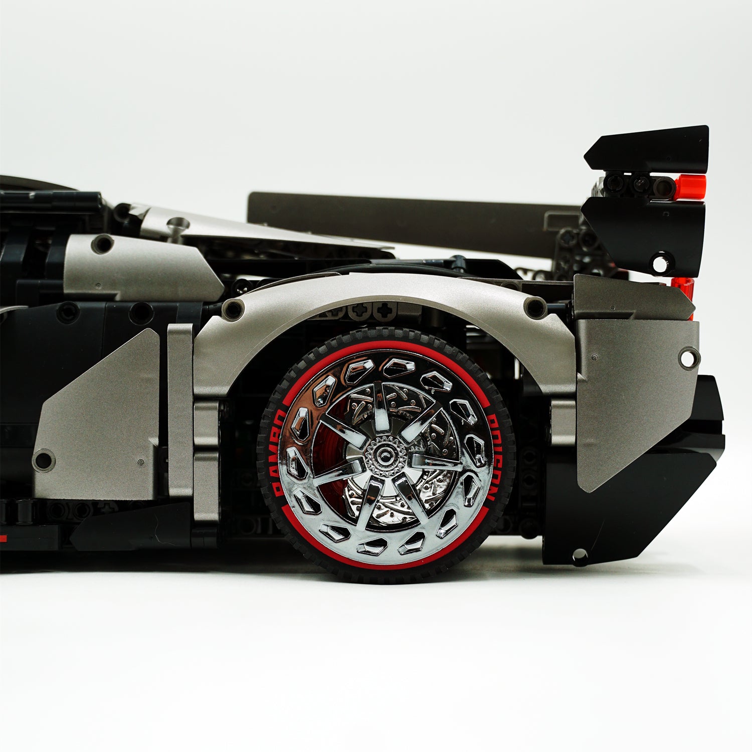 1: 8 Lamborghini VENENO Silver Grey avec télécommande, suspension pneumatique manuelle/électrique (4016 pièces)
