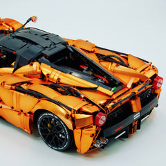 1: 8 LaFerrari Supercar, Customized Orange Gold Edition, Fully Detailed Simulation, The Ultimate Collectible, None-Remote Controlled (4739Pcs)