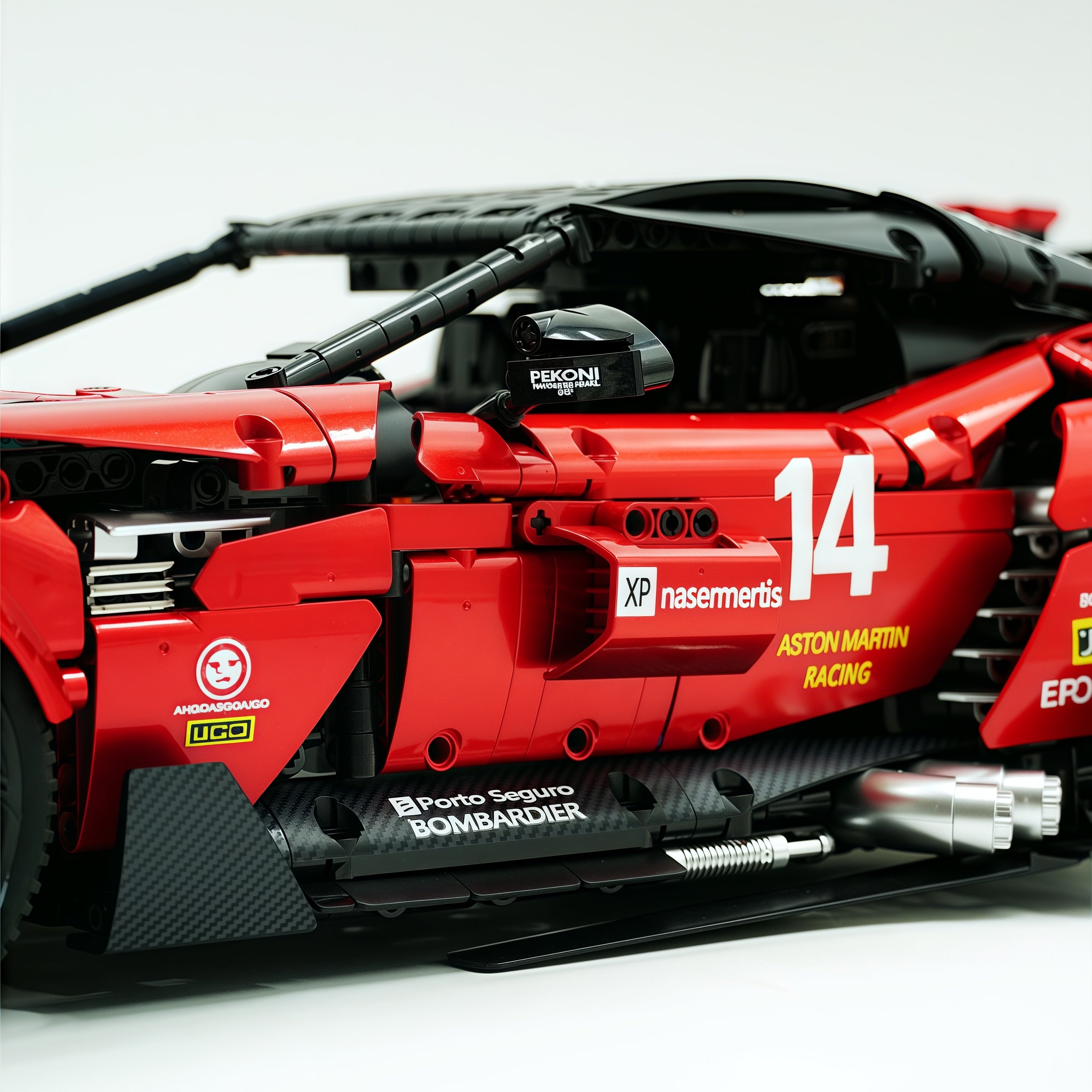 1:8 Aston Martin Vulcan | Paint Pearl Red Edition | 3794+ PCS