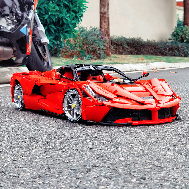 1: 8 LaFerrari C6 Sportcar Building Set, Fully Detailed Simulation, The Ultimate Collectible, None-Remote Controlled (4739Pcs) - BAV BRICK