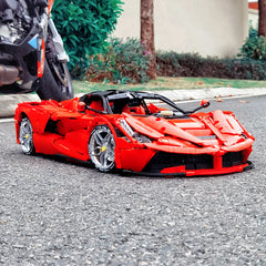 1: 8 LaFerrari C6 Sportcar Building Set, Fully Detailed Simulation, The Ultimate Collectible, None-Remote Controlled (4739Pcs) - BAV BRICK