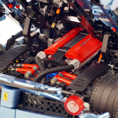 1:8 El hipercoche híbrido italiano definitivo EVO | Pintura rojo perla Insignia italiana (4058PCS)