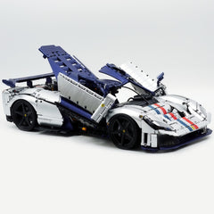 The Ultimate FERRARI F80 Prancing Horse Hypercar 4702pcs | Silver Limited Edition