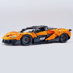 1:8 McLaren Streamer Orange Limited Edition (3466+ PCS) - BAV BRICK