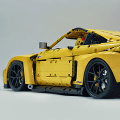 1: 8 BMW M4 GT3 Building Set, Fully Detailed Simulation, Baked Enamel Yellow Custom Edition (4556Pcs)