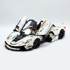 1:8 The Ultimate Italian Hybrid Hypercar EVO | White Italian Flagship