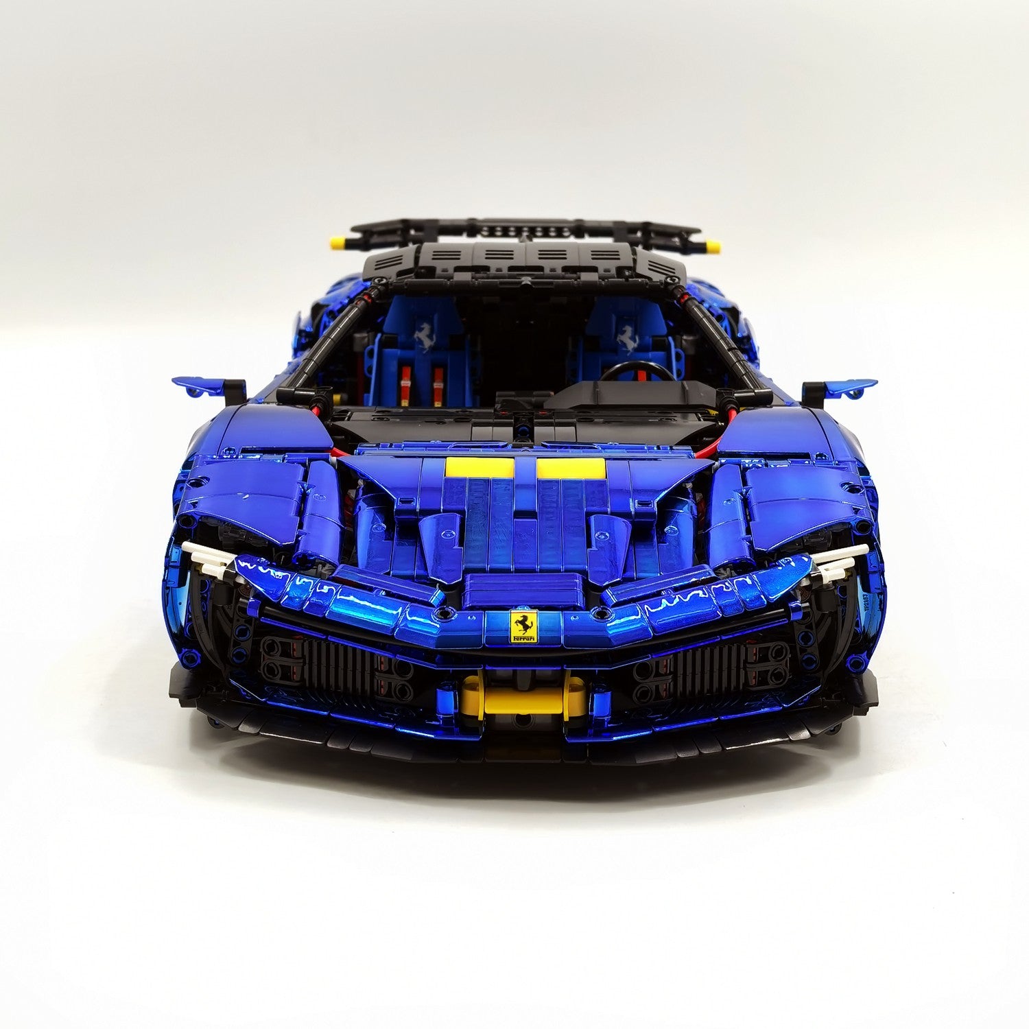 1:8 Ferrari SF90XX Royal Blue Plating Limited Color, The Ultimate Supercar, More Than 12 Features Restored(4100 Pcs)