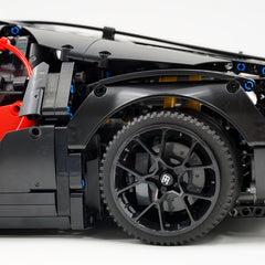 1: 8 Bugatti Chiron, Custom Modified Red+Black Edition (4031 PCS)