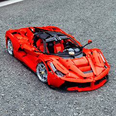 1: 8 LaFerrari C6 Sportcar Building Set, Fully Detailed Simulation, The Ultimate Collectible, None-Remote Controlled (4739Pcs) - BAV BRICK