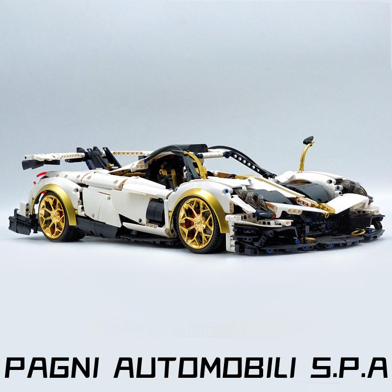 1: 8 Pagani Huayra Wind God with Remote Control(3429 Pcs)