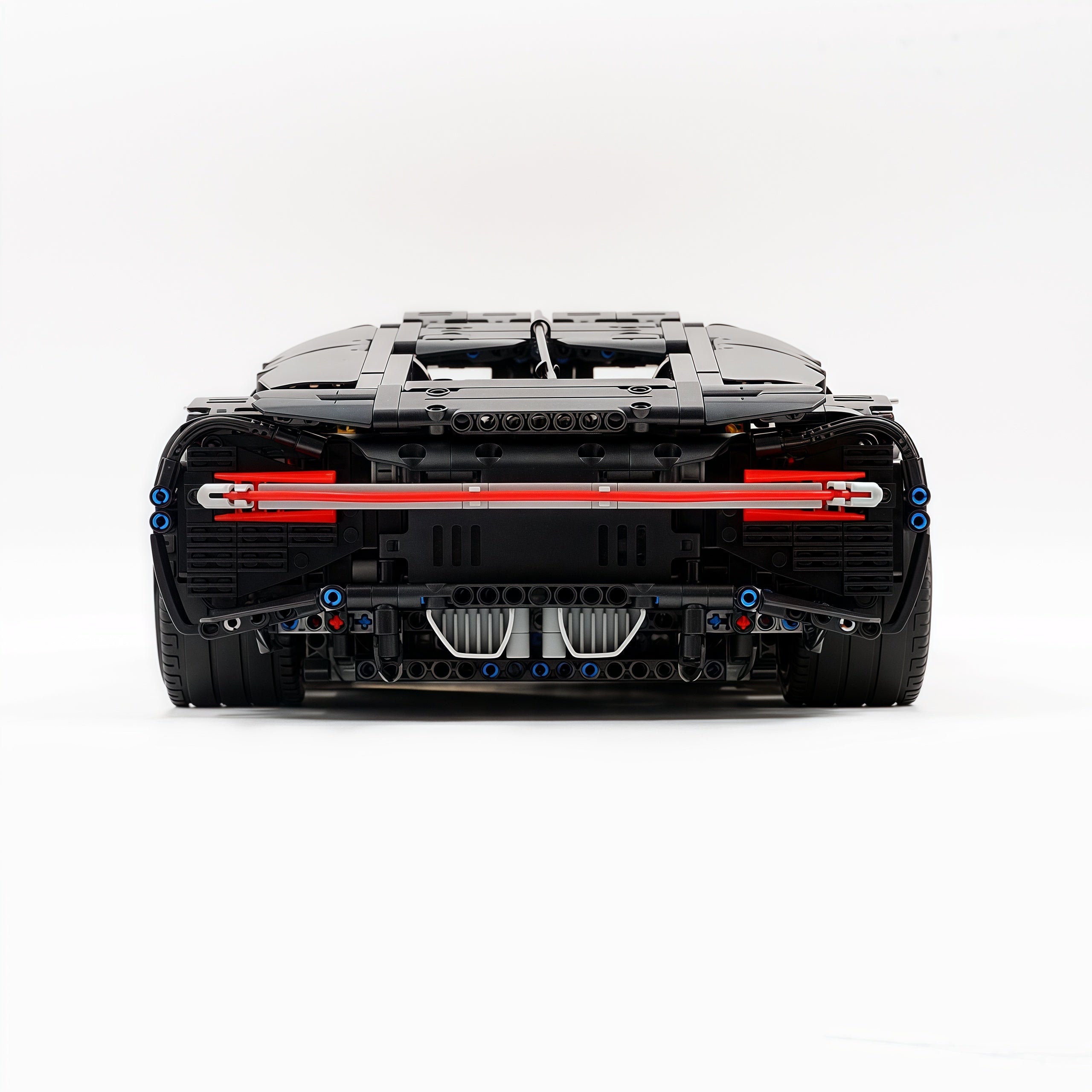 1: 8 Bugatti Chiron, Custom Modified Red+Black Edition (4031 PCS)