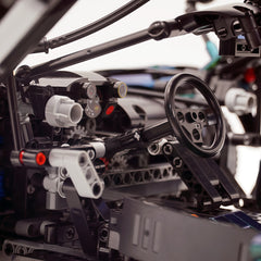 1:8 The Ultimate Italian Hybrid Hypercar EVO | Color Changing Metallic Paint Italian Flagship（副本）